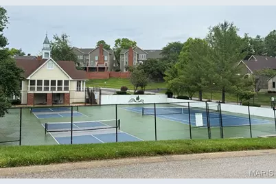 605 Aspen Ridge Court, Chesterfield, MO 63017 - Photo 22