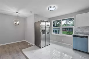 2224 Lovett Dr, Saint Louis, MO 63136 - Photo 8