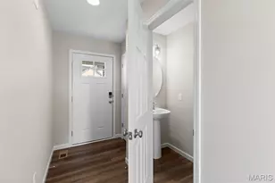 2 Burlington At River Bluffs Meadows, Florissant, MO 63031 - Photo 10