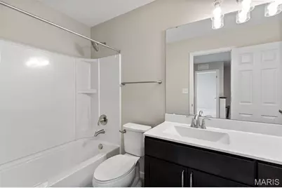 2 Burlington At River Bluffs Meadows, Florissant, MO 63031 - Photo 18