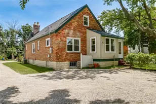 1375 S New Florissant Rd, Florissant, MO 63031 - Photo 20