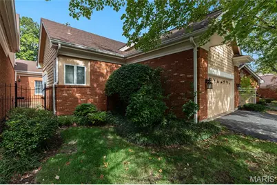 319 Carlyle Lake Drive, Creve Coeur, MO 63141 - Photo 32