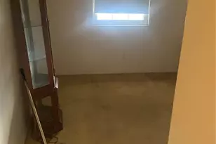 2065 Carefree Ln, Florissant, MO 63033 - Photo 8