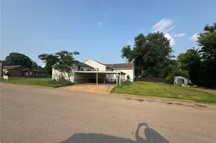108 Colorado St, Farmington, MO 63640 - Photo 2
