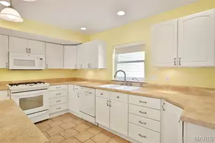 851 Poplar Dr, Unincorporated, MO 63125 - Photo 16