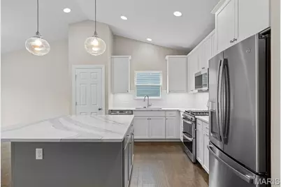2 Maple At Riverstone, Florissant, MO 63031 - Photo 2