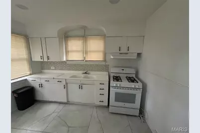 8937 Edna Street, Saint Louis, MO 63147 - Photo 4