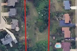 11533 Old Saint Charles Rd, Bridgeton, MO 63044 - Photo 2