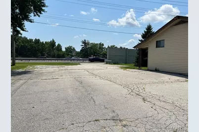 803 E Terra Lane, O'Fallon, MO 63366 - Photo 4