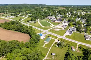 960 Hwy B, Elsberry, MO 63343 - Photo 28