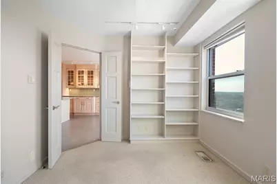 710 S Hanley Road #17C, Clayton, MO 63105 - Photo 22