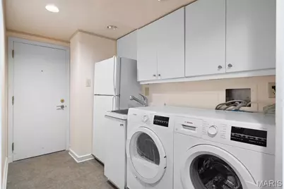 710 S Hanley Road #17C, Clayton, MO 63105 - Photo 24