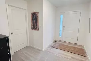 18714 Walnut Woods Ct, Warrenton, MO 63390 - Photo 6