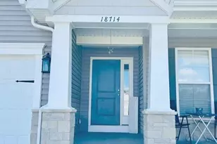 18714 Walnut Woods Ct, Warrenton, MO 63390 - Photo 2