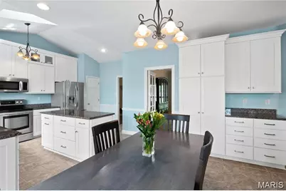 12816 Pelham Estates Drive, Des Peres, MO 63131 - Photo 6
