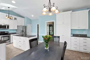 12816 Pelham Estates Dr, Des Peres, MO 63131 - Photo 6