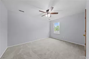 12107 Autumn Lakes Dr, Maryland Heights, MO 63043 - Photo 8