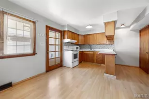 2810 Mayer Dr, Saint Charles, MO 63301 - Photo 8