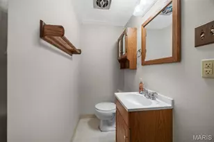 2810 Mayer Dr, Saint Charles, MO 63301 - Photo 18