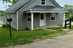 401 Clara St, Potosi, MO 63664 - Photo 2