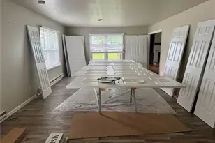 151 Colonial Ln, Troy, MO 63379 - Photo 2