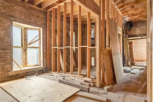 2012 St Louis Ave, Saint Louis, MO 63106 - Photo 10
