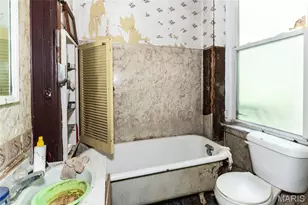 1412 Bremen Ave, Saint Louis, MO 63107 - Photo 10