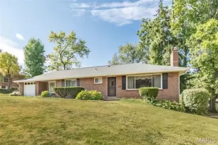 150 Signal Hill Dr, Cool Valley, MO 63121 - Photo 2