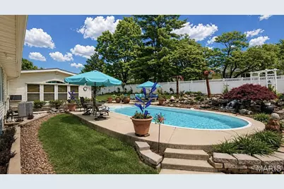1422 Cobblestone Drive, Saint Charles, MO 63304 - Photo 2