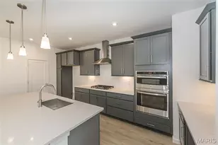 6804 Snowy Owl Ln, Affton, MO 63123 - Photo 12