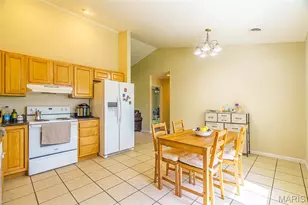 913 N First St, Shelbyville, MO 65565 - Photo 10