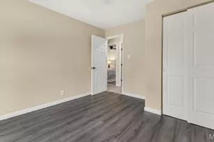 12597 Fee Fee Rd, Saint Louis, MO 63146 - Photo 14