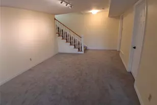 1848 Ridgeview Cir Dr, Ballwin, MO 63021 - Photo 20