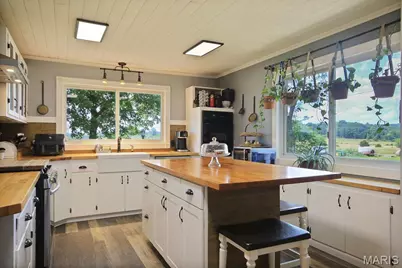 31337 Hudson Road, Lebanon, MO 65536 - Photo 20