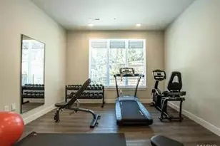 226 E Lockwood Ave, Saint Louis, MO 63119 - Photo 8