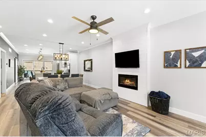 9 E Main Street, Washington, MO 63090 - Photo 6