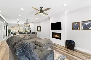 9 E Main St, Washington, MO 63090 - Photo 6