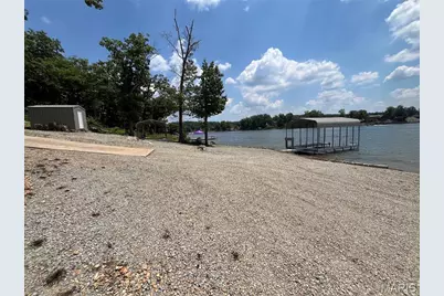 9300 Lakeview Ct 5, French Village, MO 63036 - Photo 8