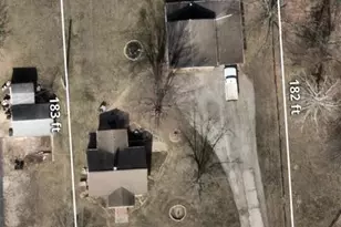 3153 Sunrise Ln, Oakville, MO 63129 - Photo 2