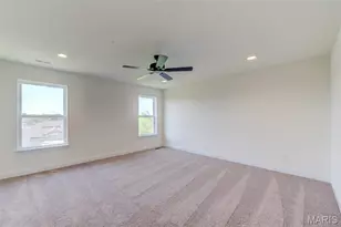 2025 Maryland Oaks Cir, Maryland Heights, MO 63146 - Photo 30