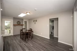 121 Foxtree Dr, Hazelwood, MO 63042 - Photo 10