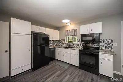 121 Foxtree Drive, Hazelwood, MO 63042 - Photo 14