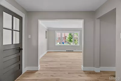 6736 Julian Avenue, University City, MO 63130 - Photo 12