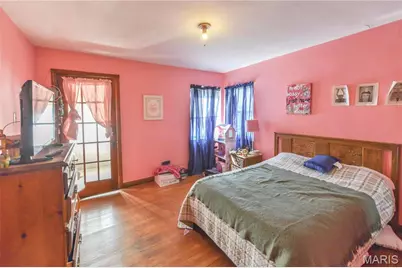 5050 Potomac Street, Saint Louis, MO 63139 - Photo 10