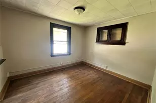 8356 Eton Pl, Saint Louis, MO 63136 - Photo 12