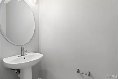 2 Pin Oak At Langeneckert Farms Estates, Saint Louis, MO 63129 - Photo 20