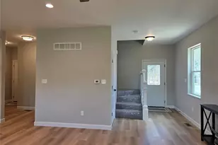 10107 Niblic Dr, Overland, MO 63114 - Photo 12