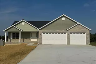 4 Alpine Dr, Troy, MO 63379 - Photo 1