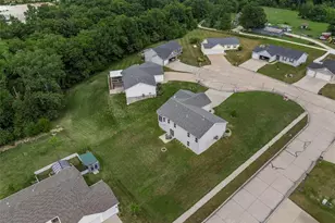 135 Falcons Crest Dr, Wright City, MO 63390 - Photo 32
