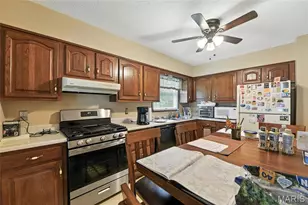 5827 Bridleford Ln, Saint Louis, MO 63129 - Photo 8